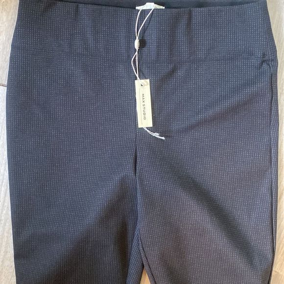 Max Studio Slip On Medium Black Ankle Pants - Picture 2 of 7